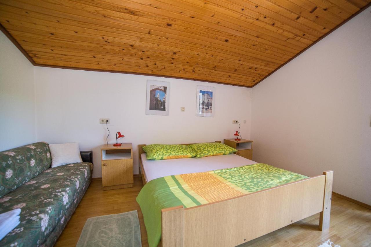 Apartments Pahljina Palit Luaran gambar