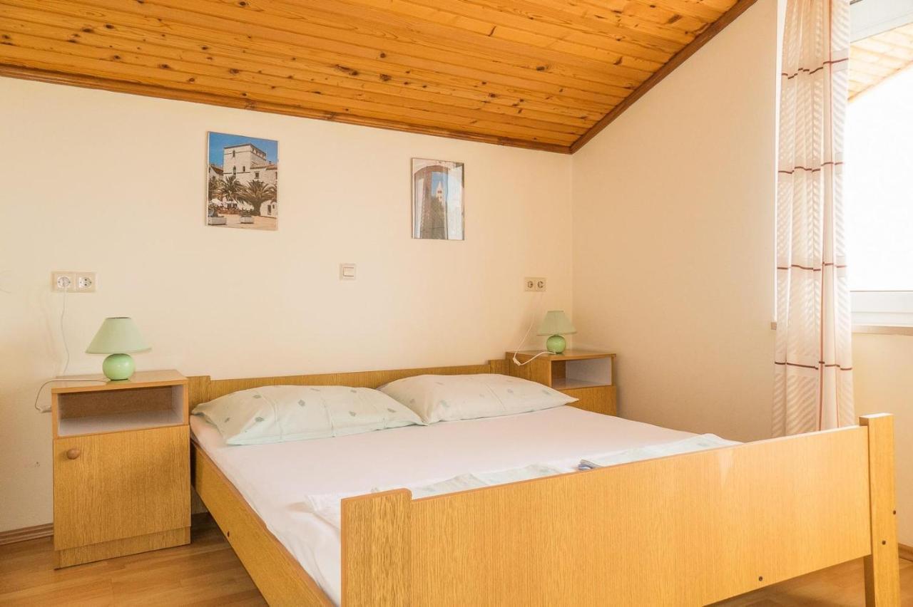 Apartments Pahljina Palit Luaran gambar