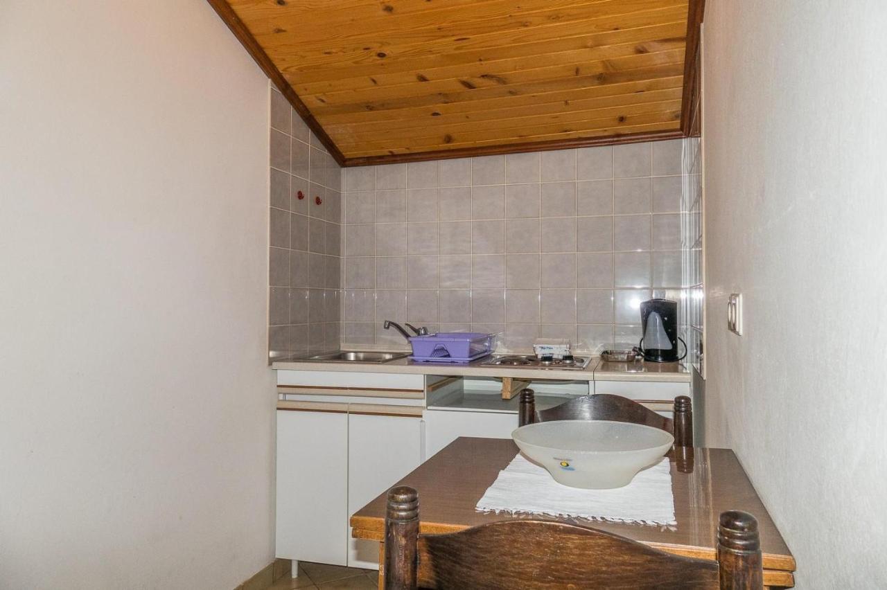 Apartments Pahljina Palit Luaran gambar